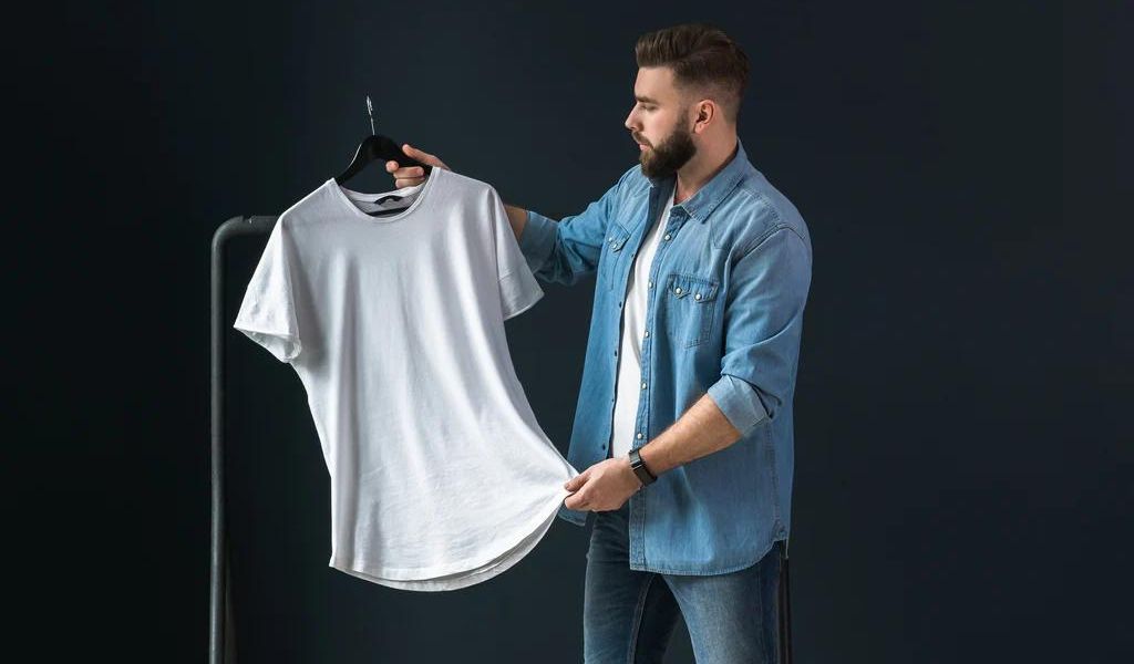How To Find The Best Quality T-Shirt And Feel Luxurious Wearing It