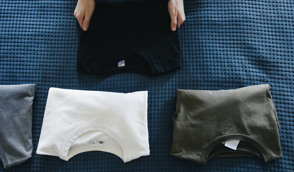 What Sizes To Buy When Buying T-Shirts In Bulk: A Step-By-Step Guide